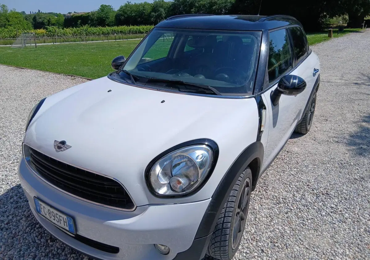 MINI Mini Countryman 1.6 Cooper D Business Countryman (7)