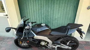 Aprilia RS4 50 (2011 - 17)  (2)