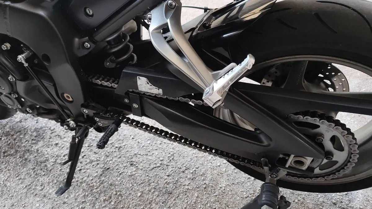 Yamaha FZ1 (2006 - 16)  (11)