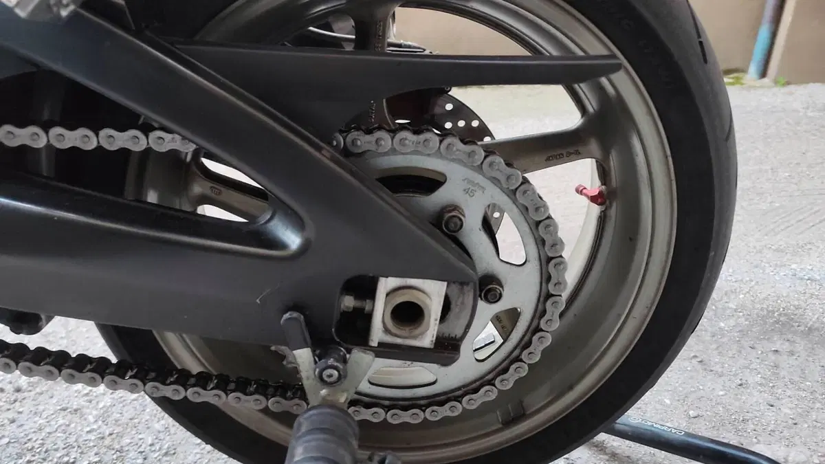 Yamaha FZ1 (2006 - 16)  (18)