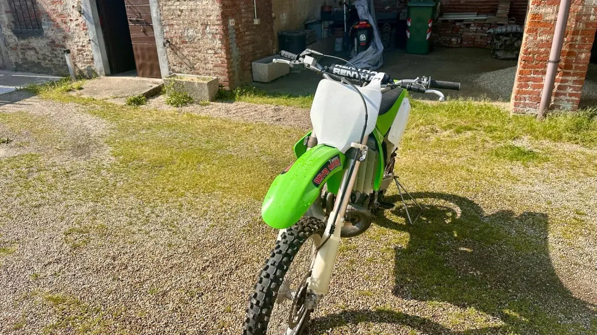 Kawasaki KX250 (2007)  (3)