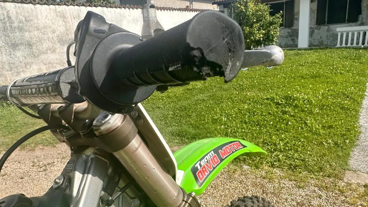 Kawasaki KX250 (2007)  (6)