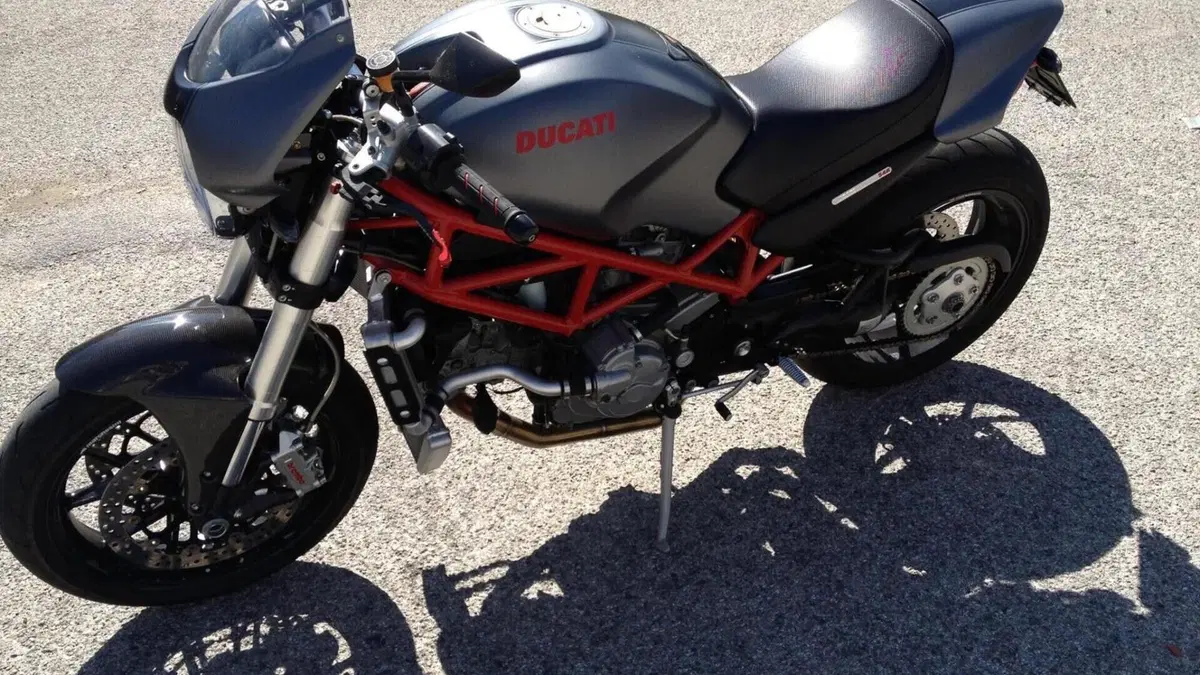 Ducati Monster S4R Testastretta  (4)