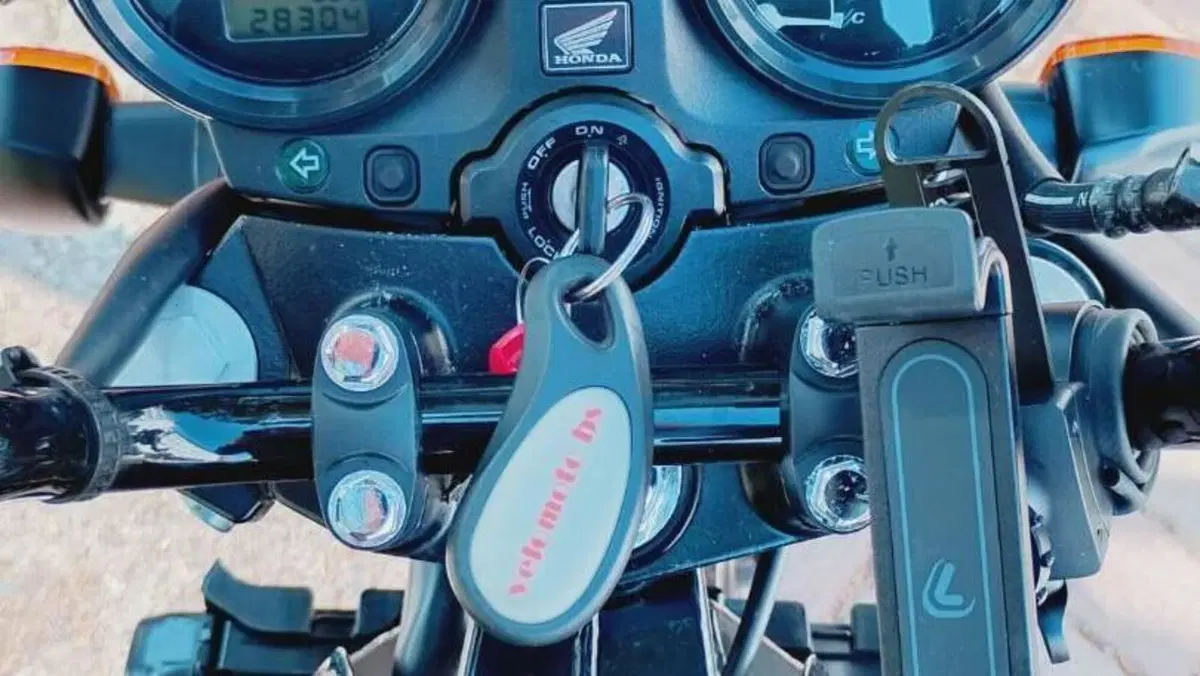 Honda CBF 500  (5)