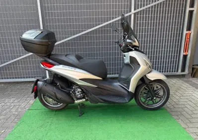 Piaggio Beverly 300 ABS-ASR (2021 - 25) - Annuncio 10023102