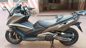 Kymco AK 550 ETS (2021 - 26)  (4)