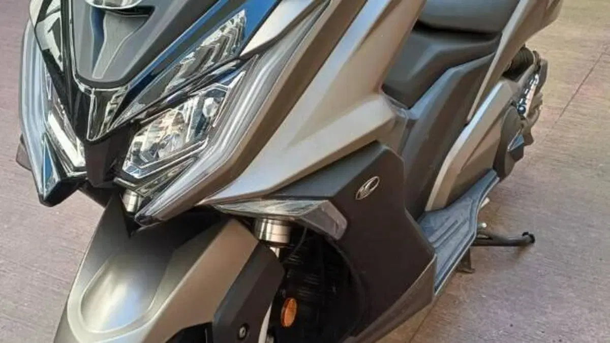 Kymco AK 550 ETS (2021 - 26)  (3)