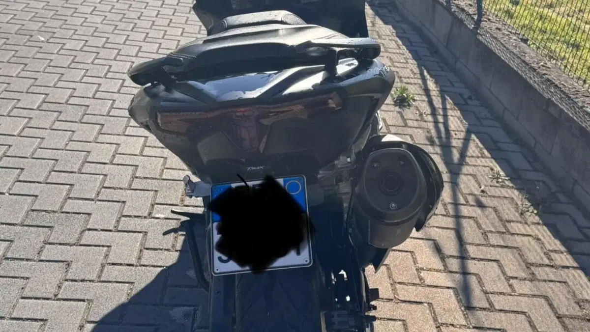 Yamaha T-Max 560 (2022 - 24)  (2)