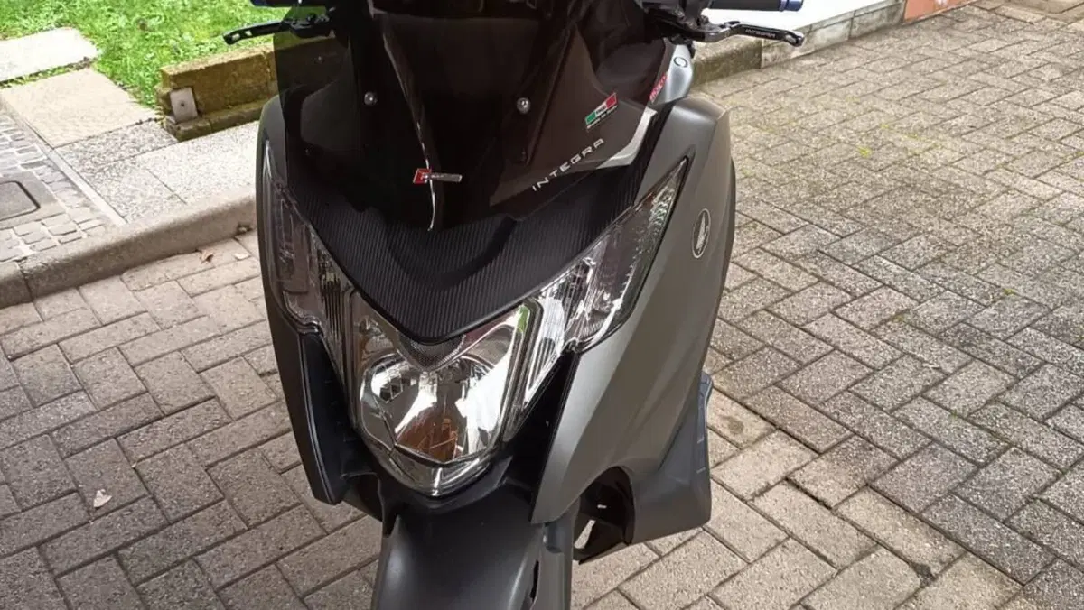 Honda Integra 750 DCT ABS (2014 - 15)  (2)