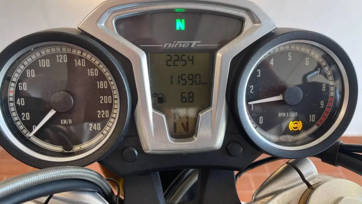 Bmw R nineT 1200 (2014 - 16)  (3)