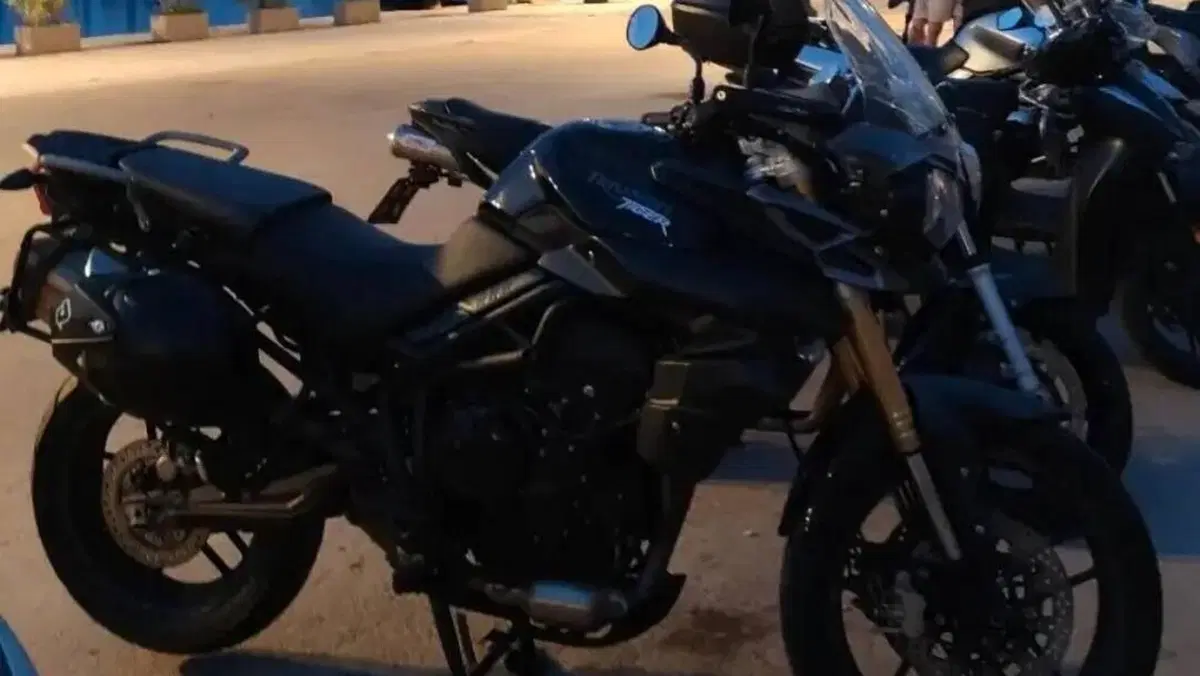 Triumph Tiger 800 ABS (2010 - 14)  (4)