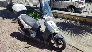 Kymco Agility 150 R16  (2)