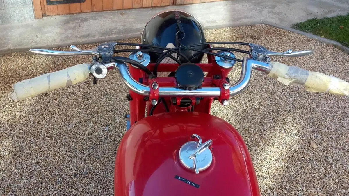 Moto Guzzi   (4)