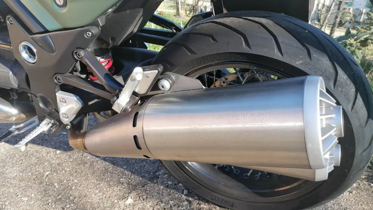 Moto Guzzi Griso 1200 8V Special Edition (2009 - 11)  (6)