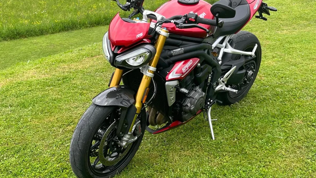 Triumph Speed Triple 1200 RS (2021 - 24)  (2)