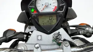 Suzuki SV 650 (2006 - 11)  (2)