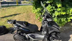 Piaggio Mp3 300 ie Yourban ERL (2011 - 17) 