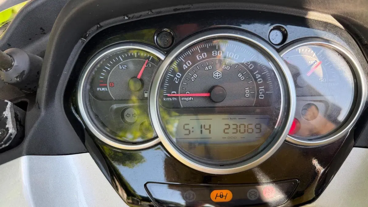 Piaggio Mp3 300 ie Yourban ERL (2011 - 17)  (3)