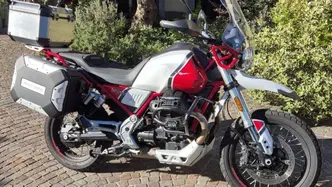 Moto Guzzi V85 TT Evocative Graphics (2021 - 23) usata