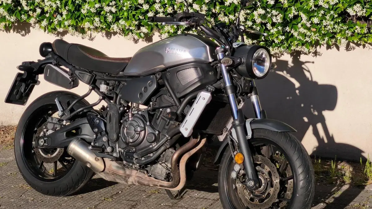 Yamaha XSR 700 ABS (2016 - 20)  (3)