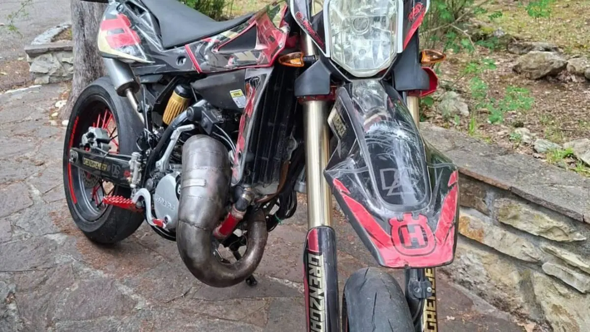 Husqvarna SM 125 (2007)  (8)