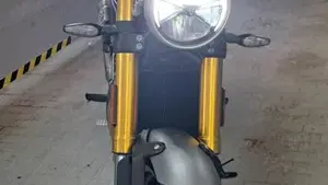 Triumph Speed 400 (2024 - 26)  (2)