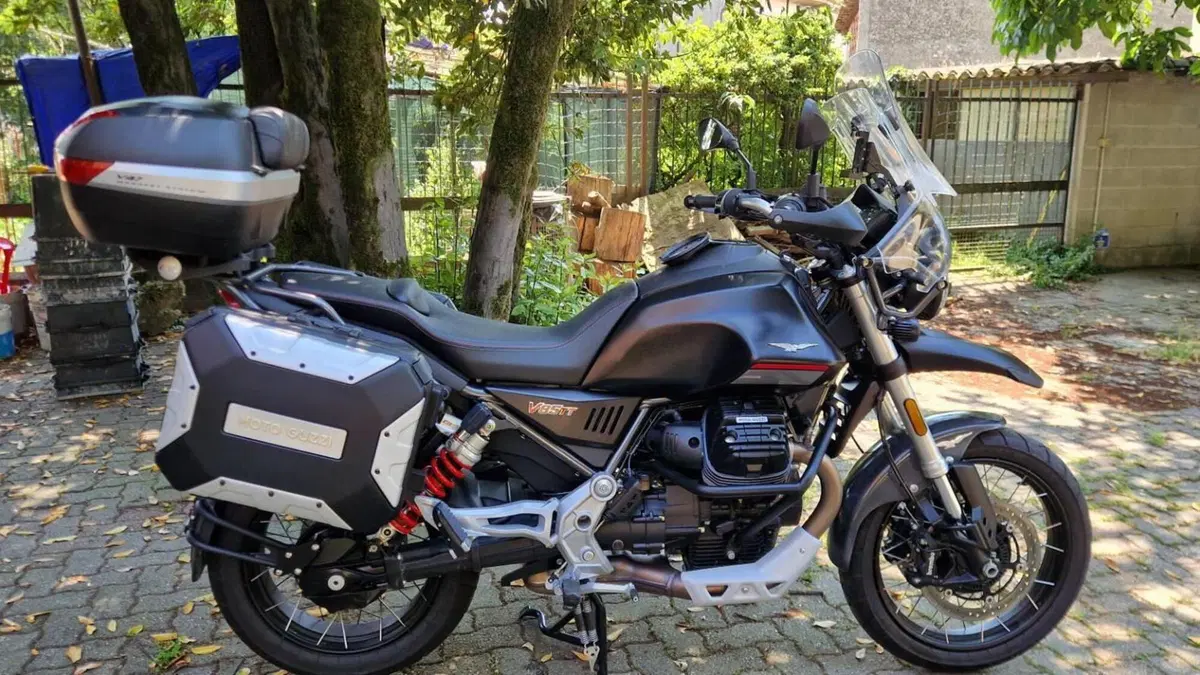 Moto Guzzi V85 TT (2021 - 23) 