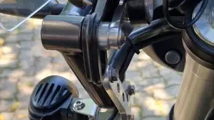 Moto Guzzi V85 TT (2021 - 23)  (5)