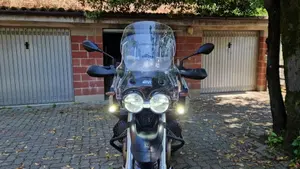 Moto Guzzi V85 TT (2021 - 23)  (10)