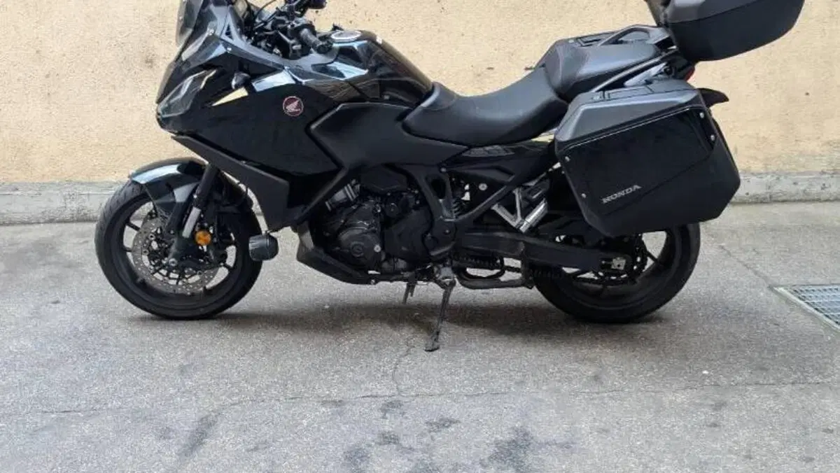Honda NT 1100 DCT (2022 - 24)  (2)
