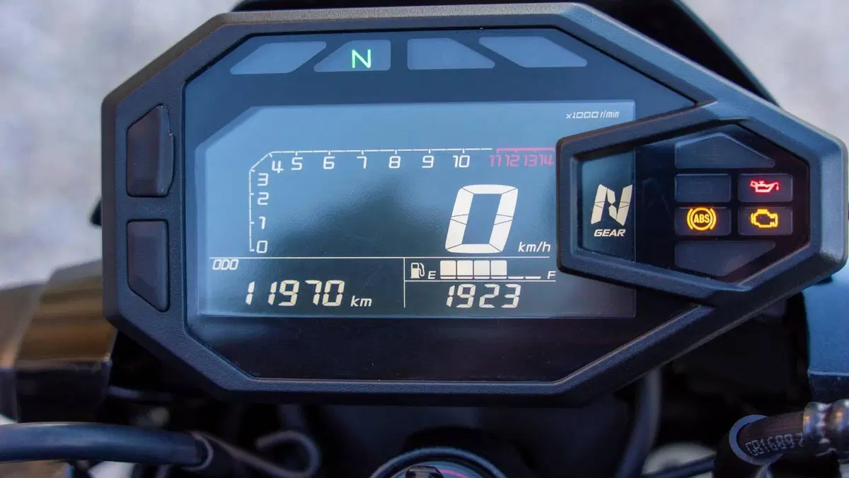 Kawasaki Z 500 (2024 - 26)  (2)