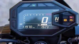 Kawasaki Z 500 (2024 - 26)  (2)