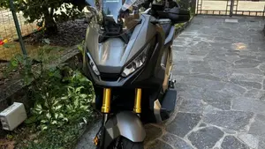 Honda X-ADV 750 (2017)  (2)