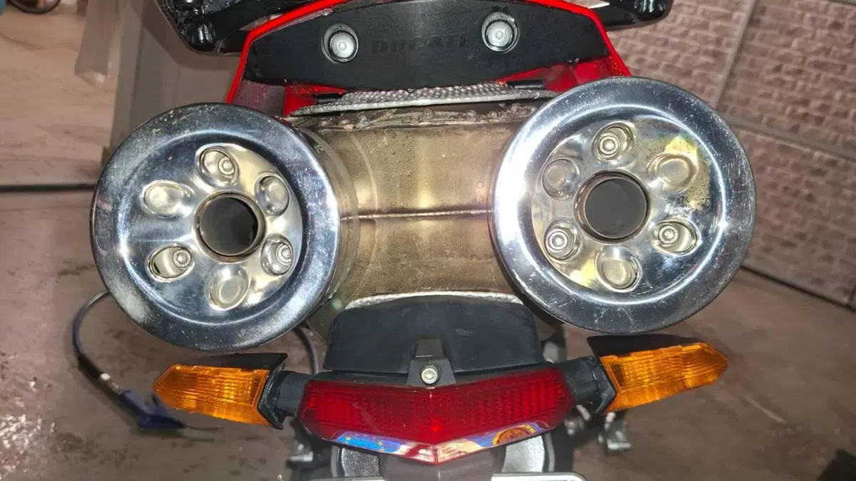 Ducati Multistrada 1100 S (2006 - 09)  (9)