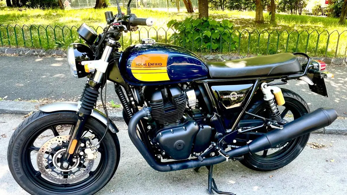 Royal Enfield Interceptor 650 (2021 - 26)  (2)