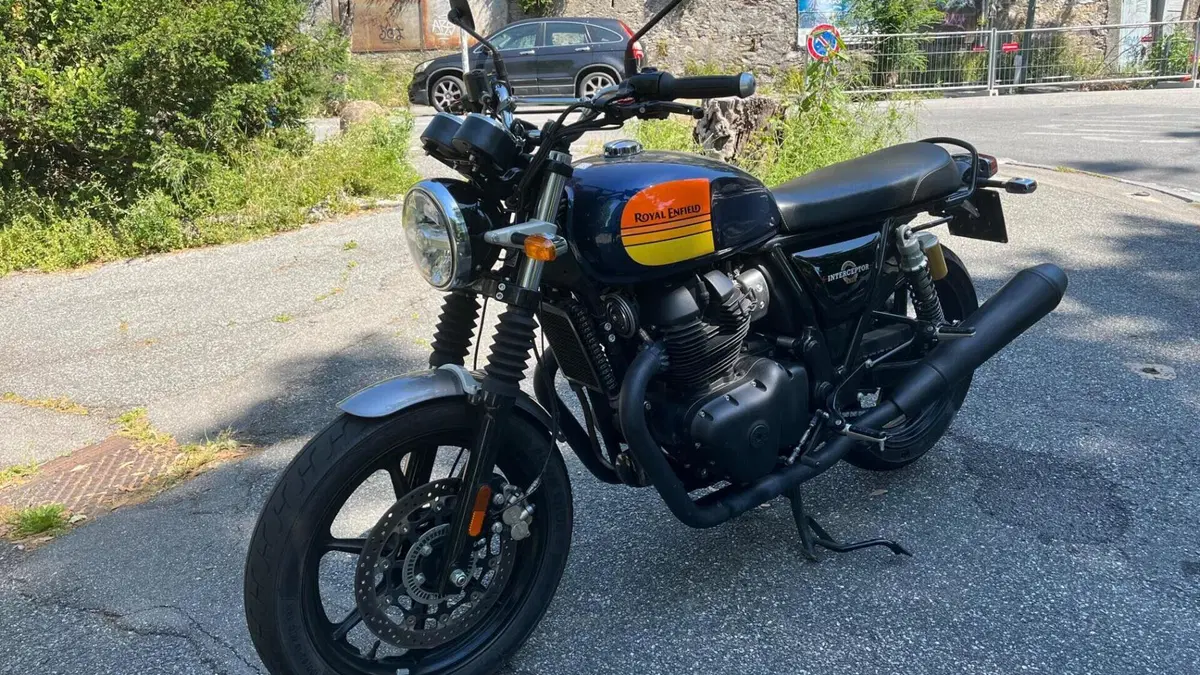 Royal Enfield Interceptor 650 (2021 - 26)  (7)