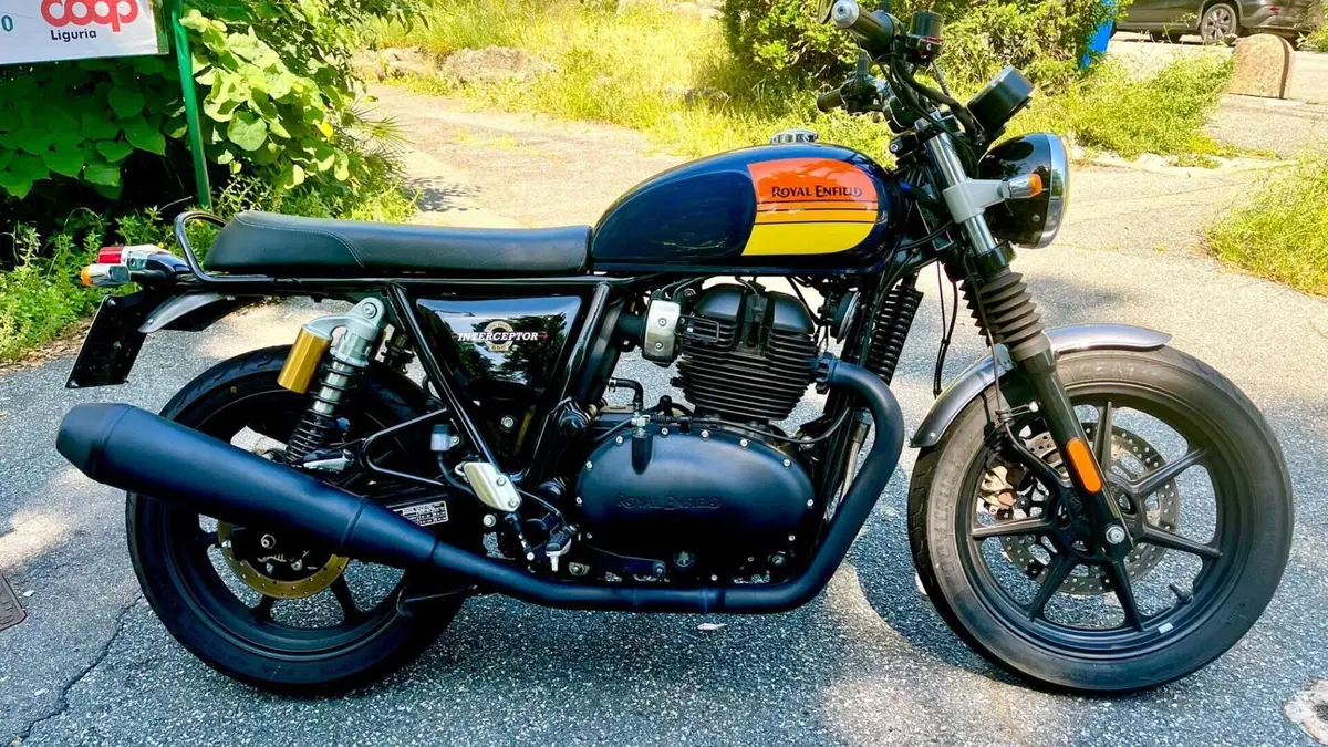 Royal Enfield Interceptor 650 (2021 - 26)  (8)