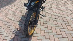 Royal Enfield Himalayan 450 Tubeless (2024 - 26)  (5)