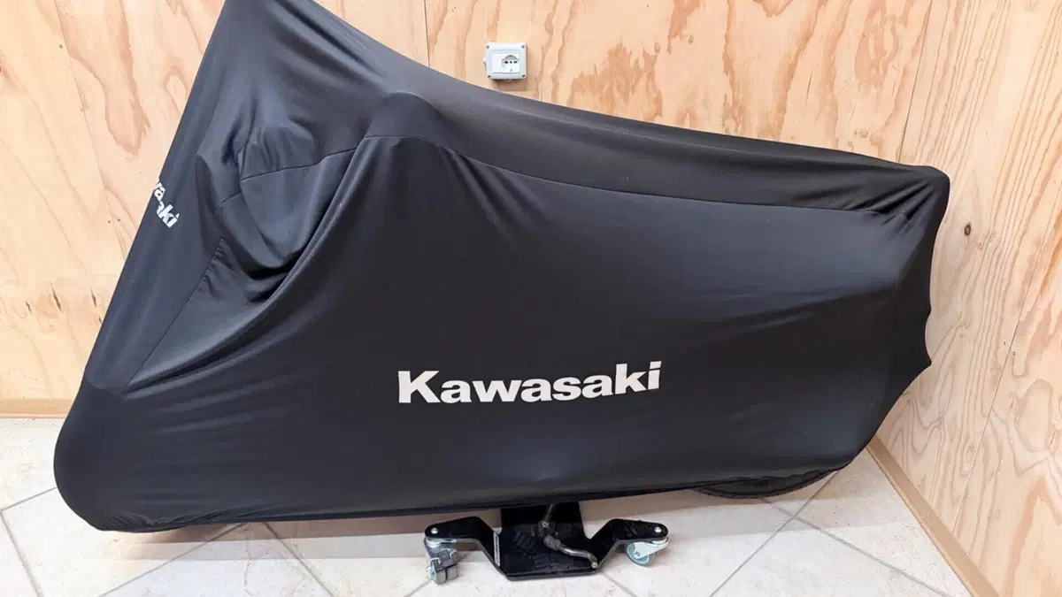 Kawasaki   (6)