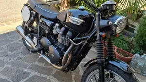 Triumph Scrambler (2006 - 17) 