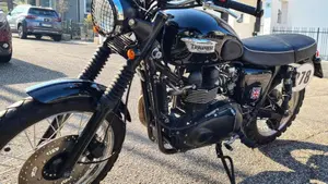 Triumph Scrambler (2006 - 17)  (4)