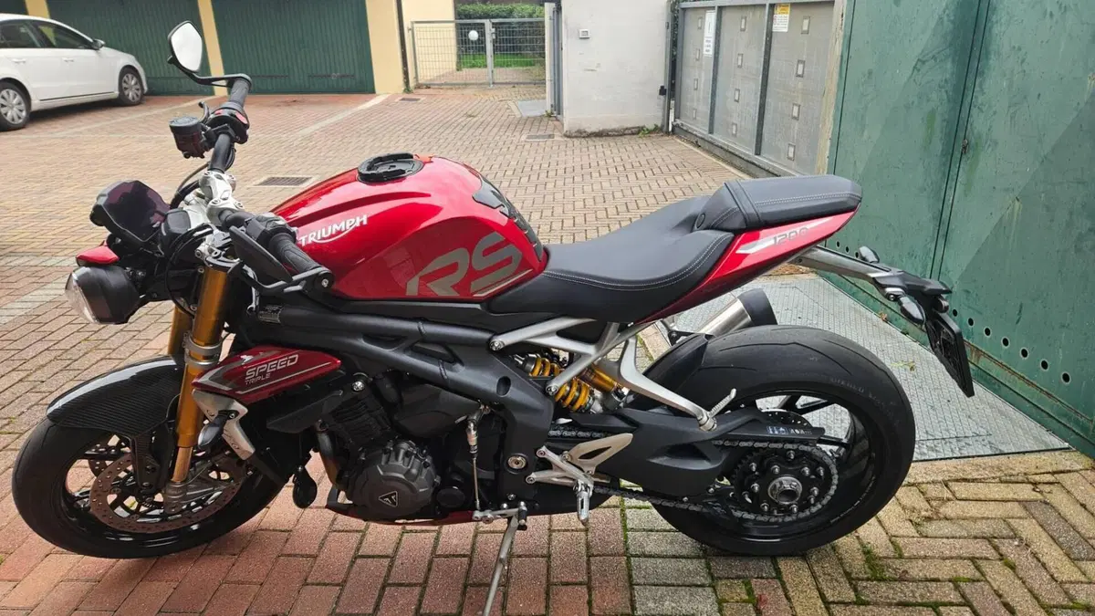 Triumph Speed Triple 1200 RS (2021 - 24)  (2)