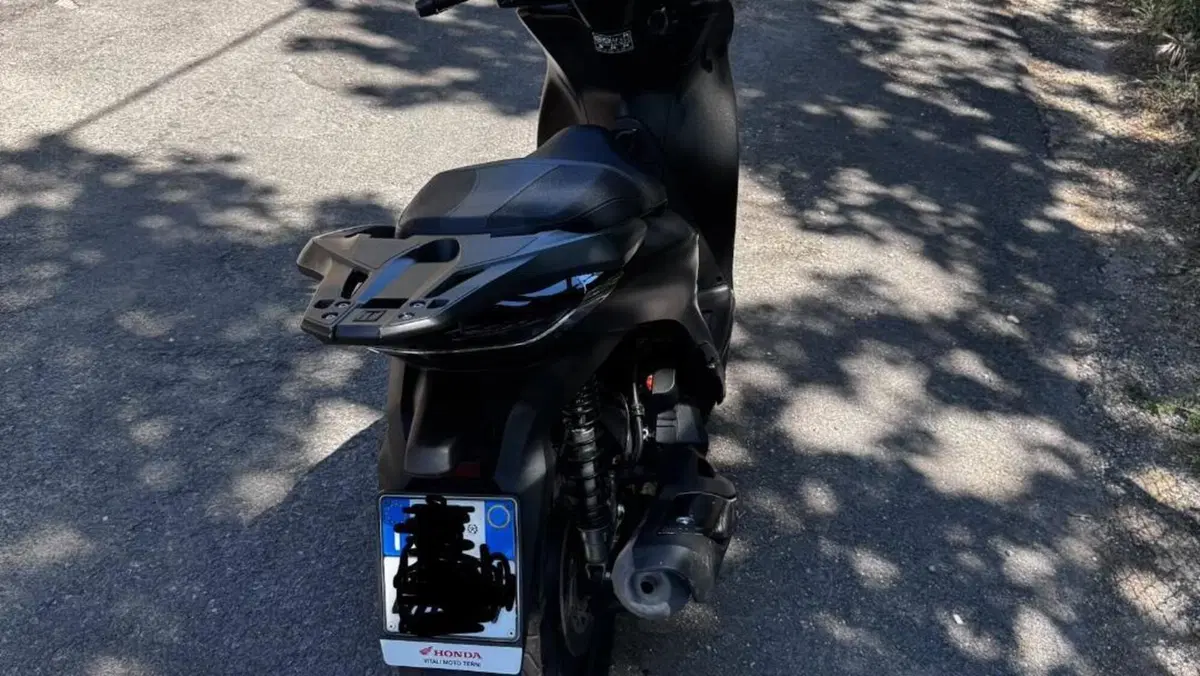 Honda SH 125i Sport (2022 - 23)  (2)