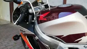 Honda CBR 900 RR (1994 - 95)  (5)