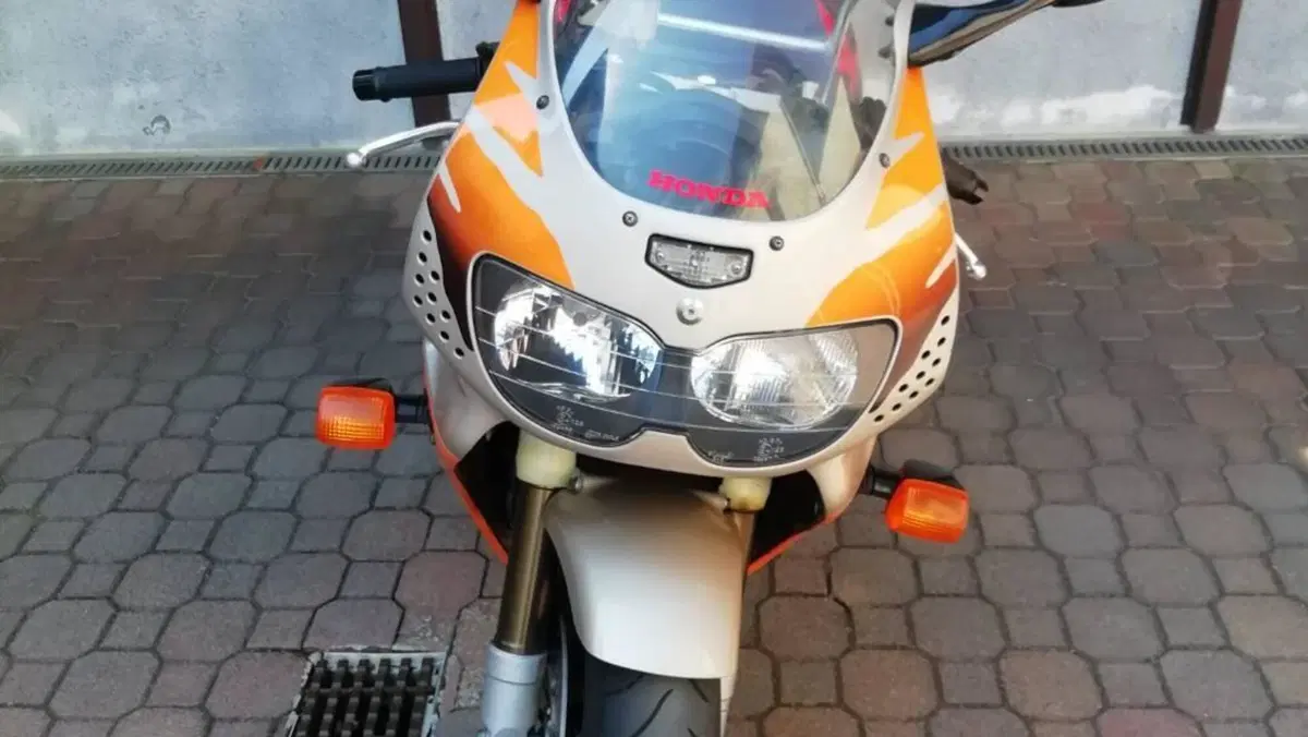 Honda CBR 900 RR (1994 - 95)  (6)