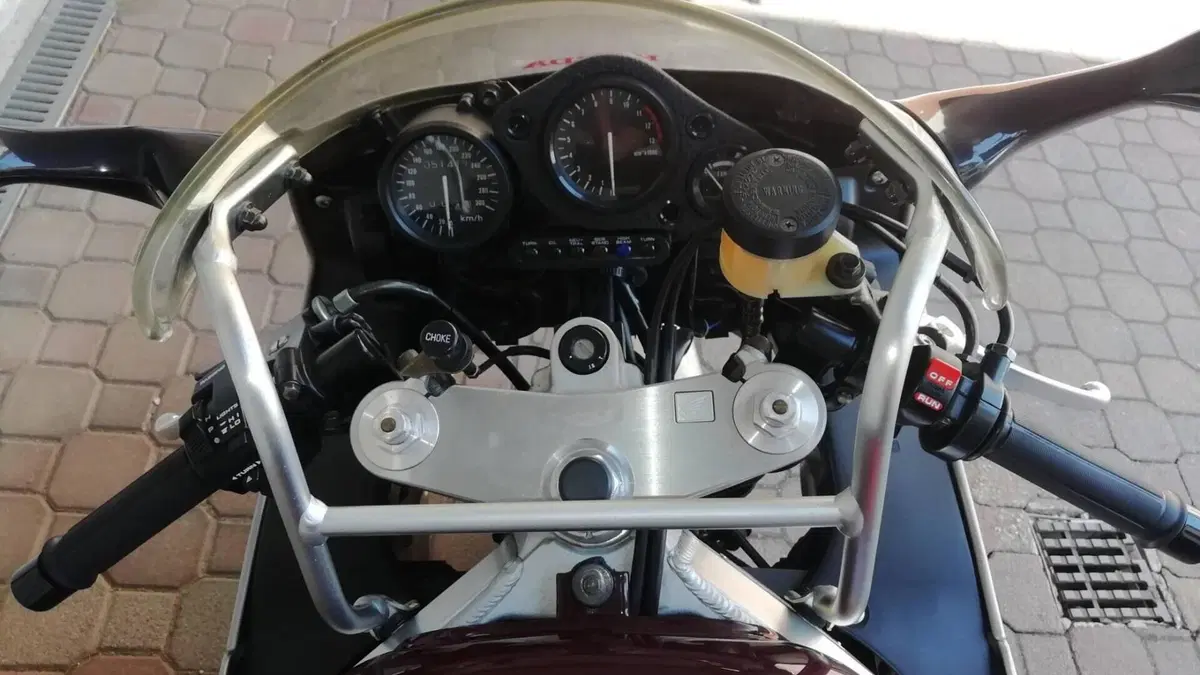 Honda CBR 900 RR (1994 - 95)  (9)