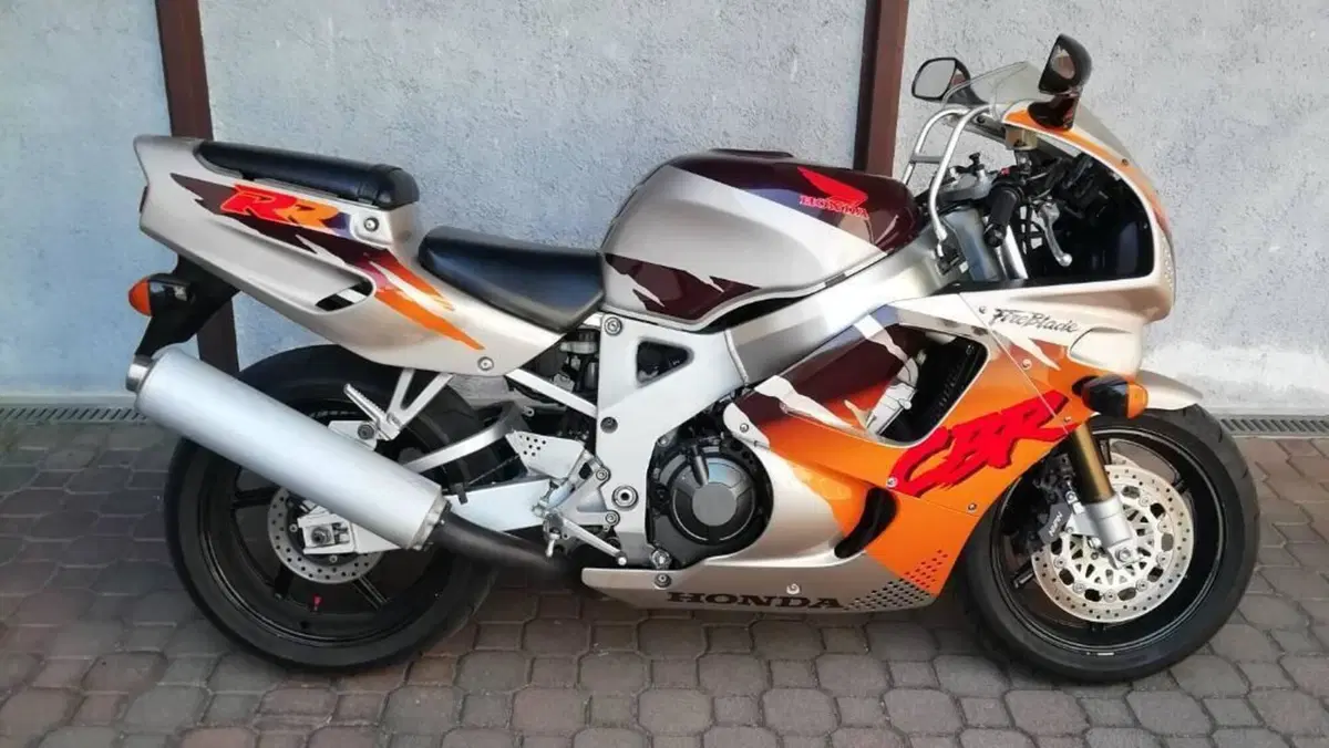 Honda CBR 900 RR (1994 - 95) 