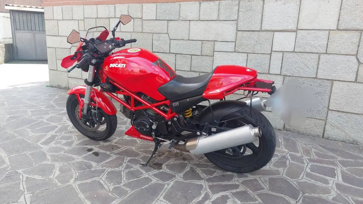 Ducati Monster 695 (2006 - 08)  (2)