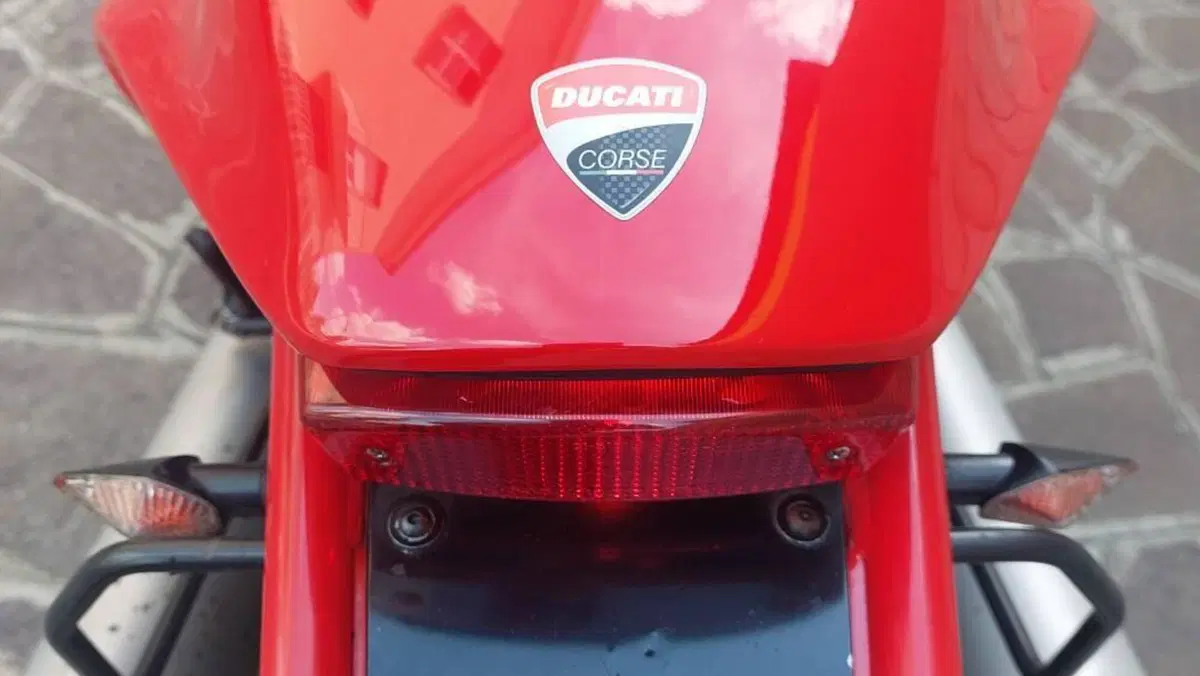 Ducati Monster 695 (2006 - 08)  (3)