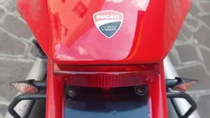 Ducati Monster 695 (2006 - 08)  (3)